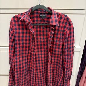 Banana Republic Checked Button Down Lightweight Flannel
